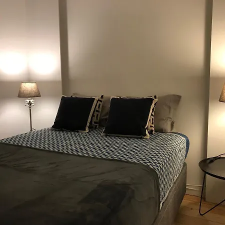 Charming In Chiado For 4 In Διαμέρισμα Lisboa