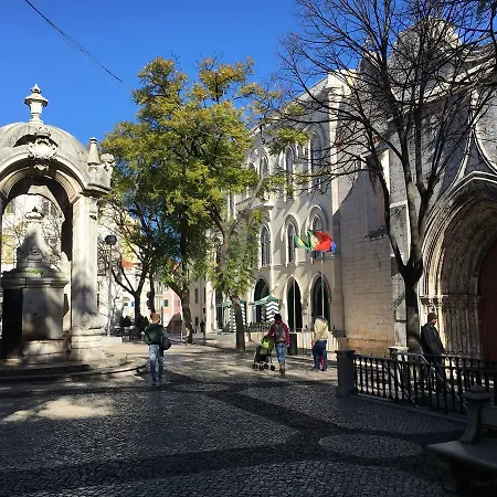 Διαμέρισμα Charming In Chiado For 4 In *